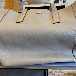 Huge Michael Kors computer/work bag!